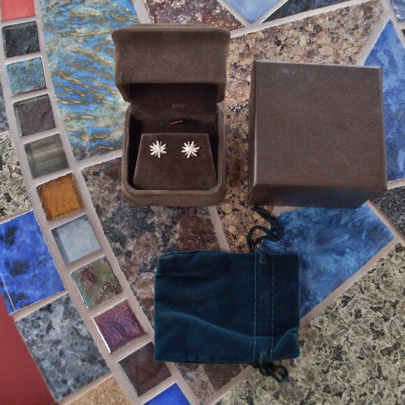 Current Item - David Yurman Petite Starburst Diamond Earrings - DY Backs - Picture 2 of 10